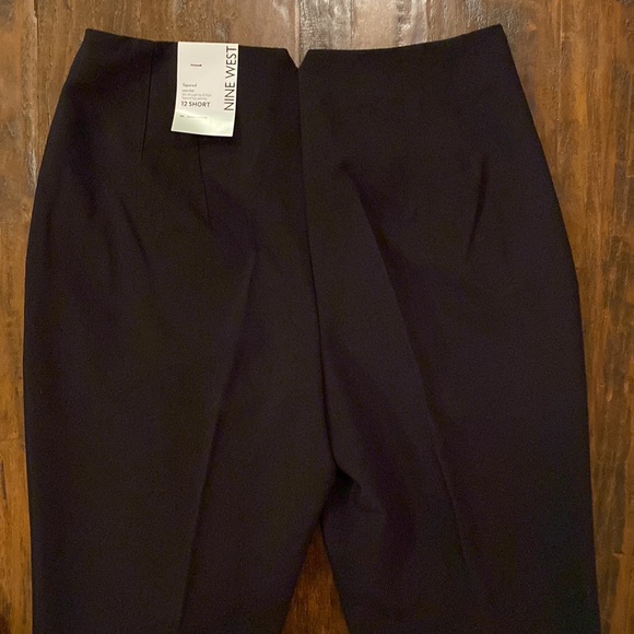 NWT Nine West Black Tapered High Rise Machine Washable Women’s Slacks 12 SHORT - Picture 9 of 11